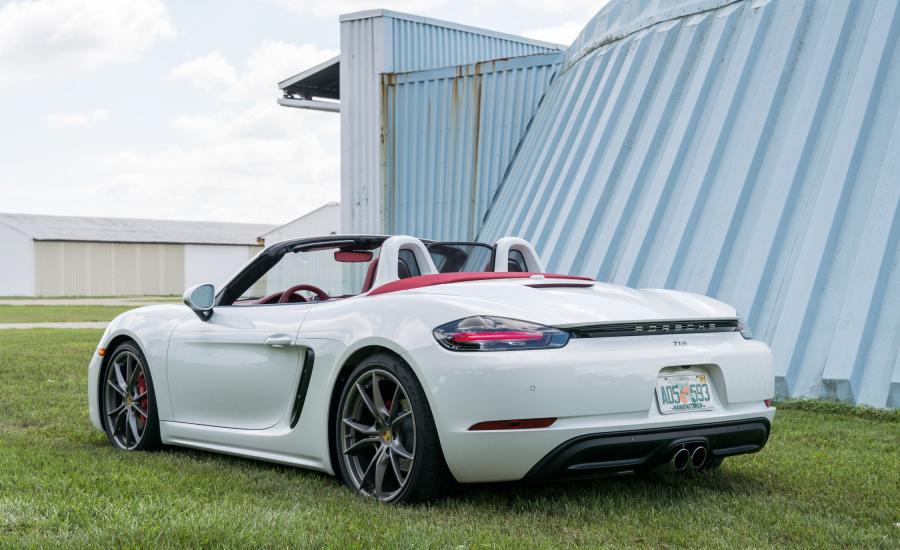  Porsche 718 Boxster S 2016 года  (NA) (фото 20 из 31)